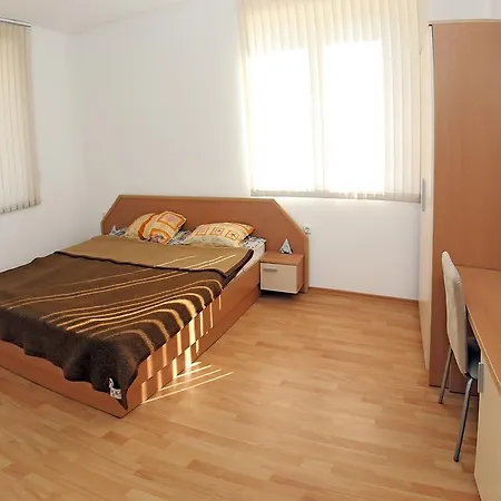 Apartment Kirovi Primorsko