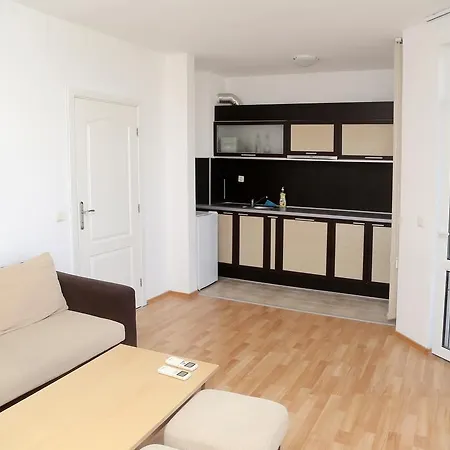 Kirovi Apartment *
